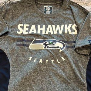 NWT Seattle Seahawks Short Sleeve Shirt